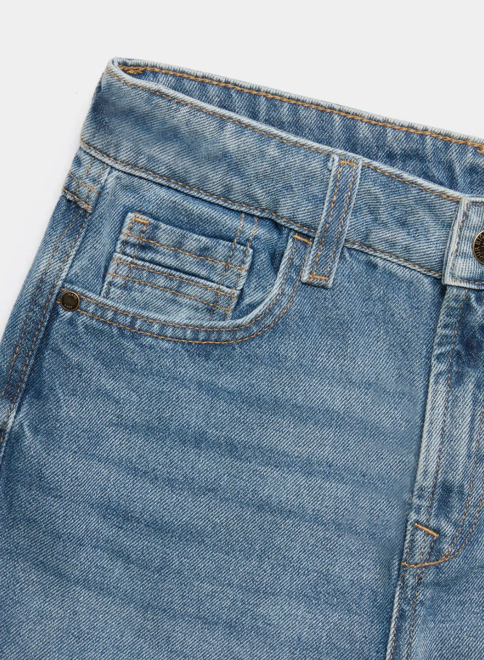 Jean en pur coton, coupe décontractée